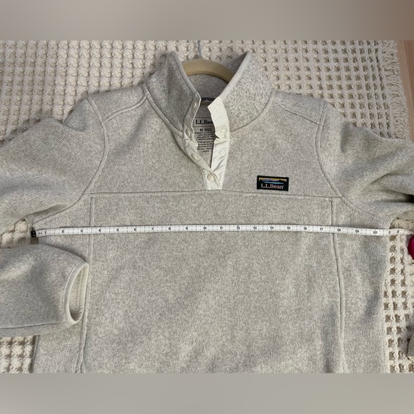 L.L. Bean women’s snap front pullover - Picture 3 of 6
